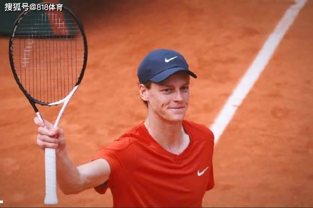 自罚三杯!辛纳与WADA妥协禁赛3个月,法网解禁一个大满贯都没错过